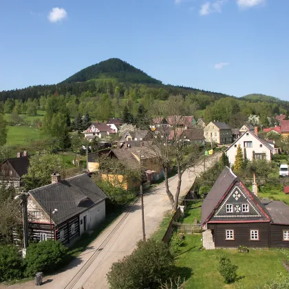 Nová venkovní orientační hra ve Svoru vás zavede za roubenými chalupami Lužických hor