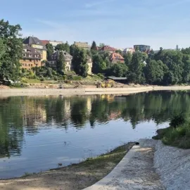 Na pláž u liberecké přehrady se dostaneme nejdřív v půlce srpna