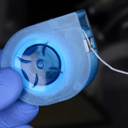 Vědci z TUL vyvinuli unikátní probiotickou zubní nanonit